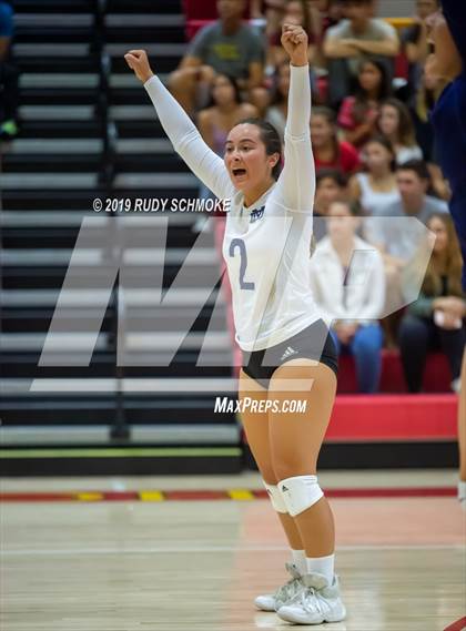Thumbnail 3 in Mater Dei Catholic vs. Tri-City Christian (CIF SDS D3 Finals) photogallery.