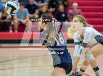Thumbnail 2 in Mater Dei Catholic vs. Tri-City Christian (CIF SDS D3 Finals) photogallery.