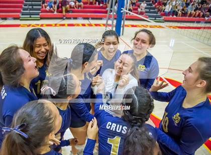 Thumbnail 3 in Mater Dei Catholic vs. Tri-City Christian (CIF SDS D3 Finals) photogallery.