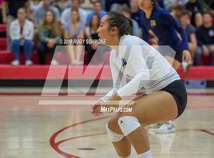 Thumbnail 3 in Mater Dei Catholic vs. Tri-City Christian (CIF SDS D3 Finals) photogallery.