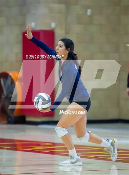 Thumbnail 1 in Mater Dei Catholic vs. Tri-City Christian (CIF SDS D3 Finals) photogallery.