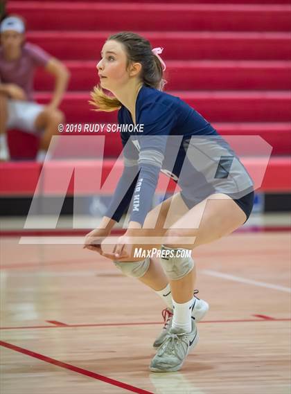 Thumbnail 3 in Mater Dei Catholic vs. Tri-City Christian (CIF SDS D3 Finals) photogallery.