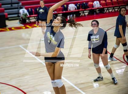 Thumbnail 2 in Mater Dei Catholic vs. Tri-City Christian (CIF SDS D3 Finals) photogallery.