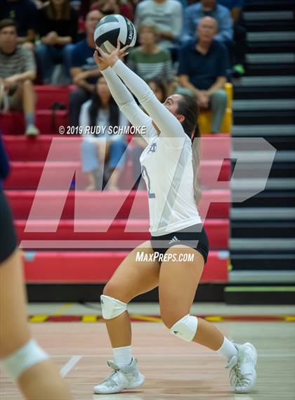 Thumbnail 2 in Mater Dei Catholic vs. Tri-City Christian (CIF SDS D3 Finals) photogallery.