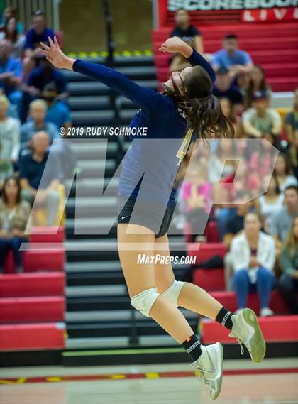 Thumbnail 3 in Mater Dei Catholic vs. Tri-City Christian (CIF SDS D3 Finals) photogallery.
