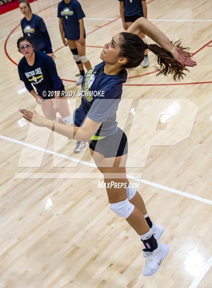 Thumbnail 2 in Mater Dei Catholic vs. Tri-City Christian (CIF SDS D3 Finals) photogallery.