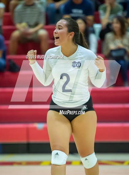 Thumbnail 3 in Mater Dei Catholic vs. Tri-City Christian (CIF SDS D3 Finals) photogallery.