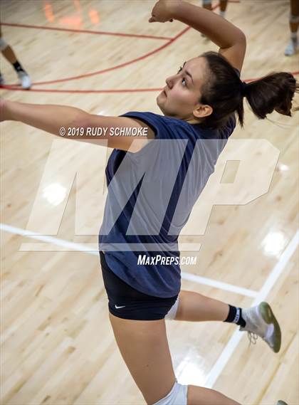 Thumbnail 3 in Mater Dei Catholic vs. Tri-City Christian (CIF SDS D3 Finals) photogallery.