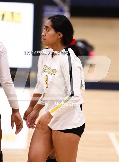 Thumbnail 1 in Beyer @ Lathrop photogallery.
