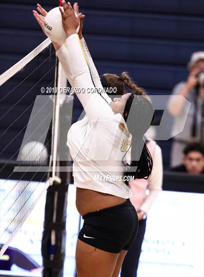 Thumbnail 2 in Beyer @ Lathrop photogallery.