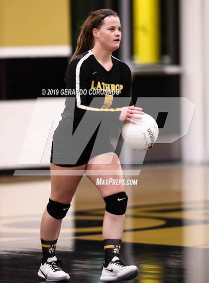 Thumbnail 3 in Beyer @ Lathrop photogallery.