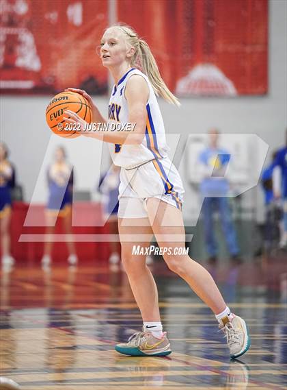 Thumbnail 1 in Spring Creek vs. Lowry (NIAA Class 3A State Girls Final) photogallery.