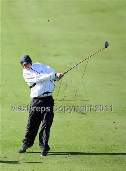 Thumbnail 2 in Legacy Golf Invitational photogallery.