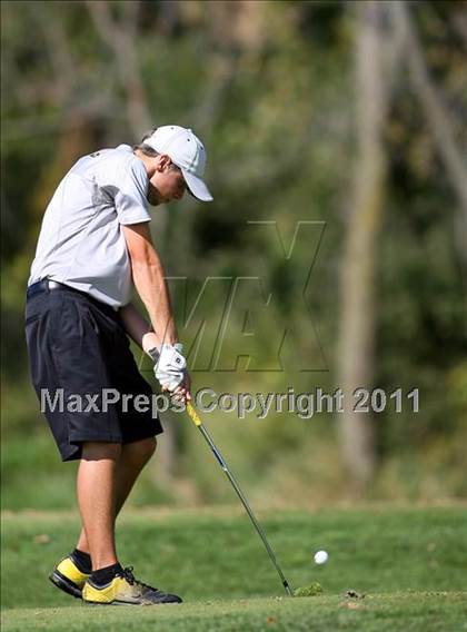 Thumbnail 3 in Legacy Golf Invitational photogallery.