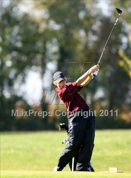 Thumbnail 2 in Legacy Golf Invitational photogallery.