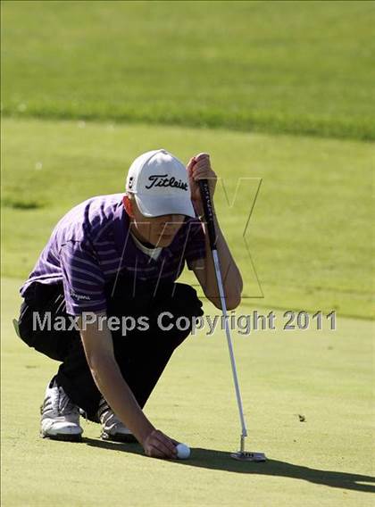 Thumbnail 3 in Legacy Golf Invitational photogallery.