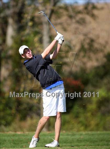 Thumbnail 3 in Legacy Golf Invitational photogallery.