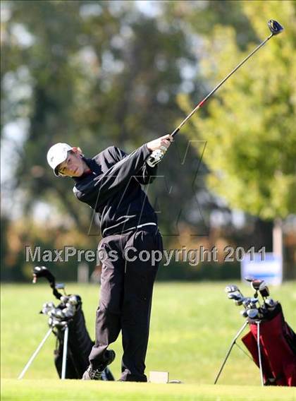 Thumbnail 2 in Legacy Golf Invitational photogallery.