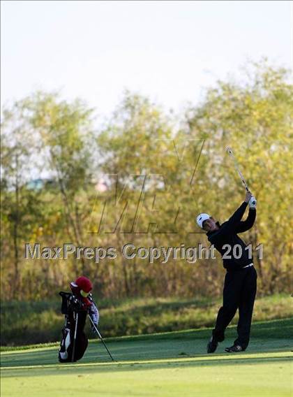 Thumbnail 3 in Legacy Golf Invitational photogallery.