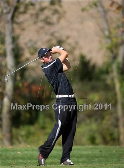 Thumbnail 2 in Legacy Golf Invitational photogallery.