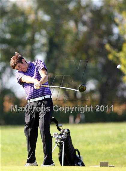 Thumbnail 2 in Legacy Golf Invitational photogallery.