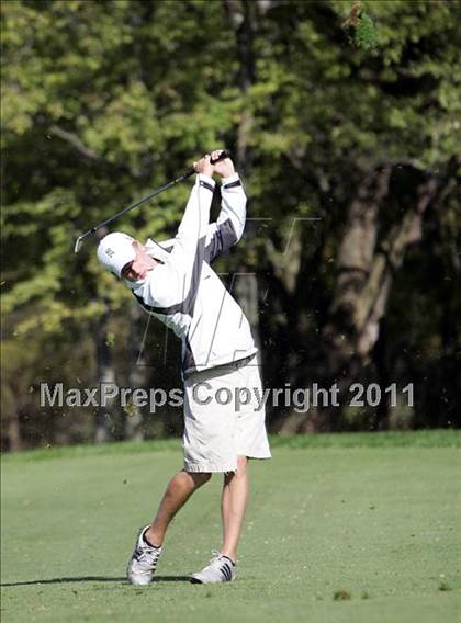 Thumbnail 2 in Legacy Golf Invitational photogallery.