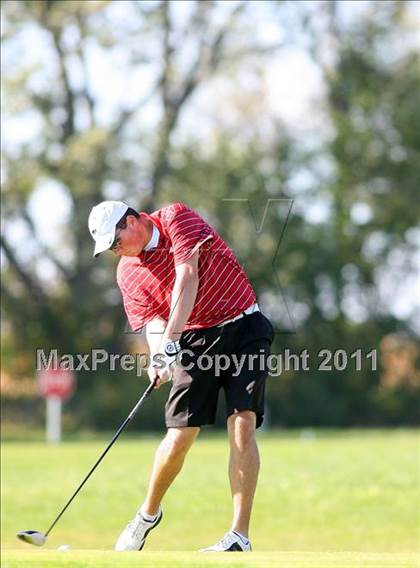 Thumbnail 2 in Legacy Golf Invitational photogallery.