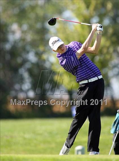 Thumbnail 3 in Legacy Golf Invitational photogallery.