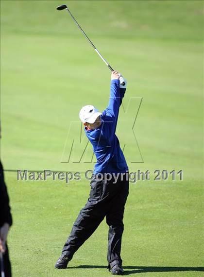 Thumbnail 3 in Legacy Golf Invitational photogallery.
