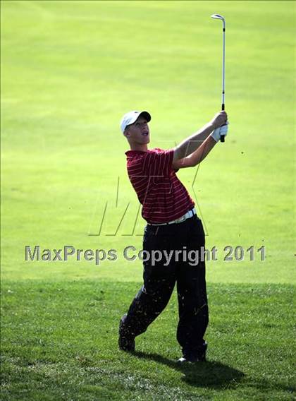 Thumbnail 2 in Legacy Golf Invitational photogallery.