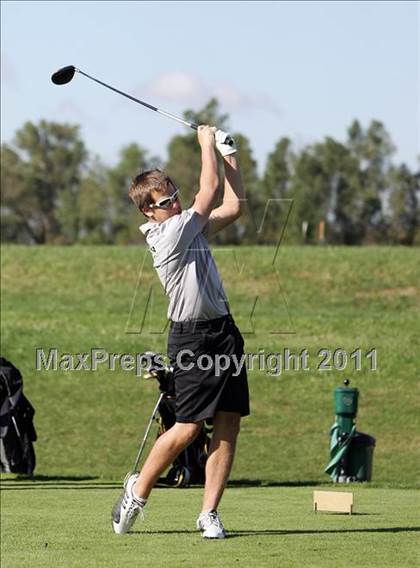 Thumbnail 2 in Legacy Golf Invitational photogallery.
