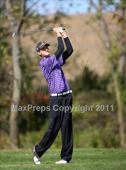 Thumbnail 2 in Legacy Golf Invitational photogallery.