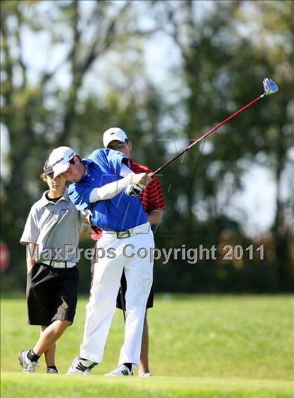 Thumbnail 2 in Legacy Golf Invitational photogallery.