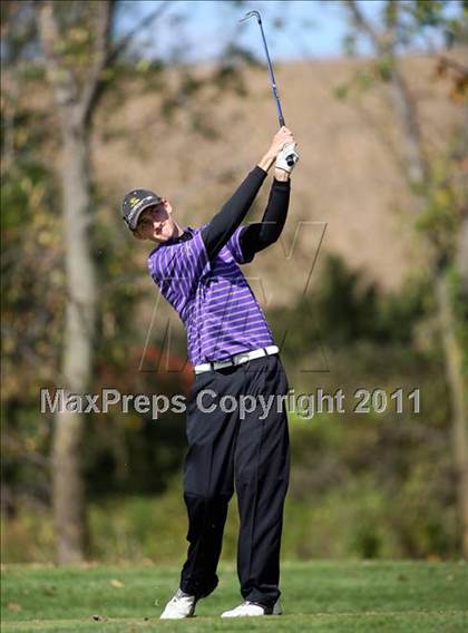Thumbnail 2 in Legacy Golf Invitational photogallery.