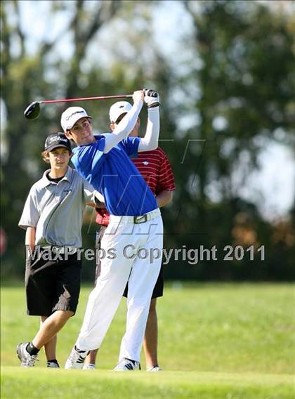 Thumbnail 3 in Legacy Golf Invitational photogallery.