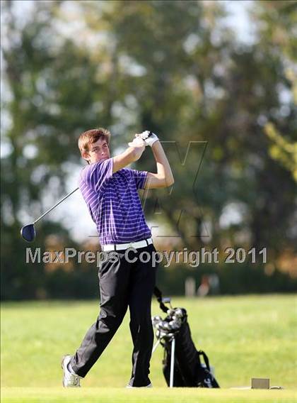 Thumbnail 2 in Legacy Golf Invitational photogallery.
