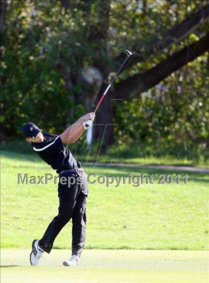 Thumbnail 2 in Legacy Golf Invitational photogallery.