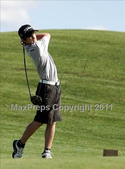 Thumbnail 3 in Legacy Golf Invitational photogallery.