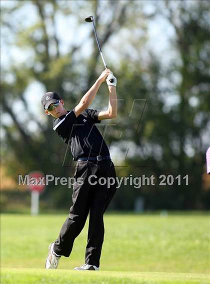 Thumbnail 2 in Legacy Golf Invitational photogallery.