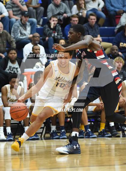 Thumbnail 3 in Eastmoor Academy vs. Springfield photogallery.