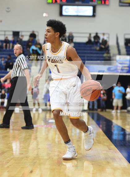 Thumbnail 1 in Eastmoor Academy vs. Springfield photogallery.