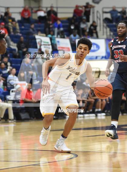 Thumbnail 2 in Eastmoor Academy vs. Springfield photogallery.