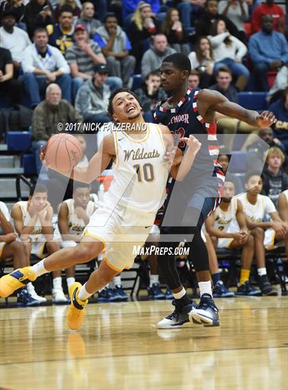 Thumbnail 1 in Eastmoor Academy vs. Springfield photogallery.