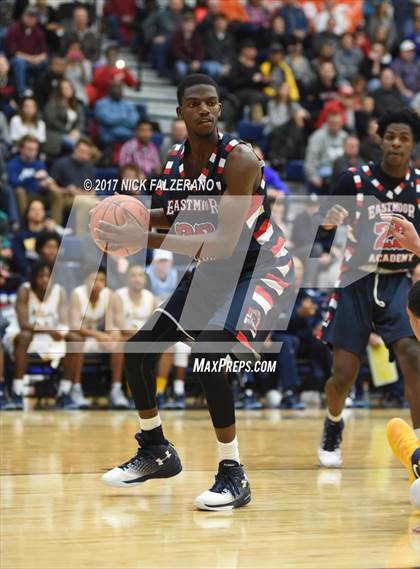 Thumbnail 2 in Eastmoor Academy vs. Springfield photogallery.