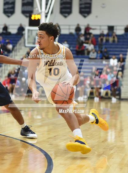 Thumbnail 1 in Eastmoor Academy vs. Springfield photogallery.