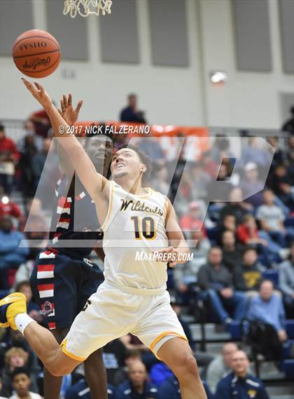 Thumbnail 3 in Eastmoor Academy vs. Springfield photogallery.