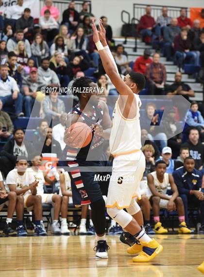 Thumbnail 3 in Eastmoor Academy vs. Springfield photogallery.