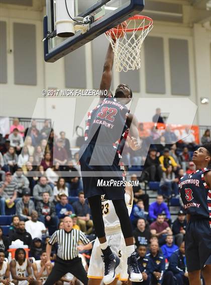 Thumbnail 3 in Eastmoor Academy vs. Springfield photogallery.