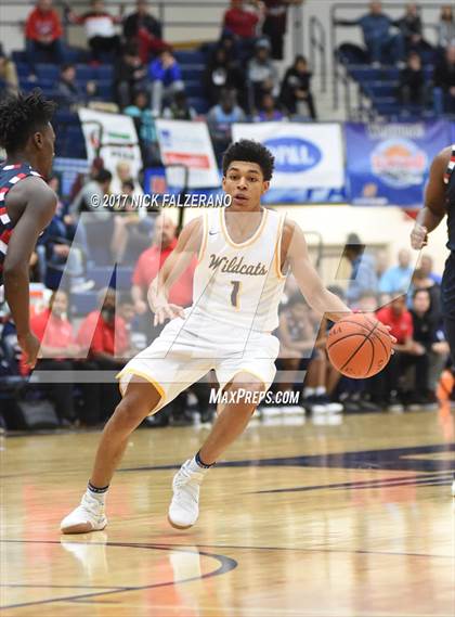 Thumbnail 1 in Eastmoor Academy vs. Springfield photogallery.