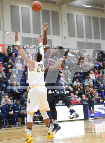 Thumbnail 2 in Eastmoor Academy vs. Springfield photogallery.